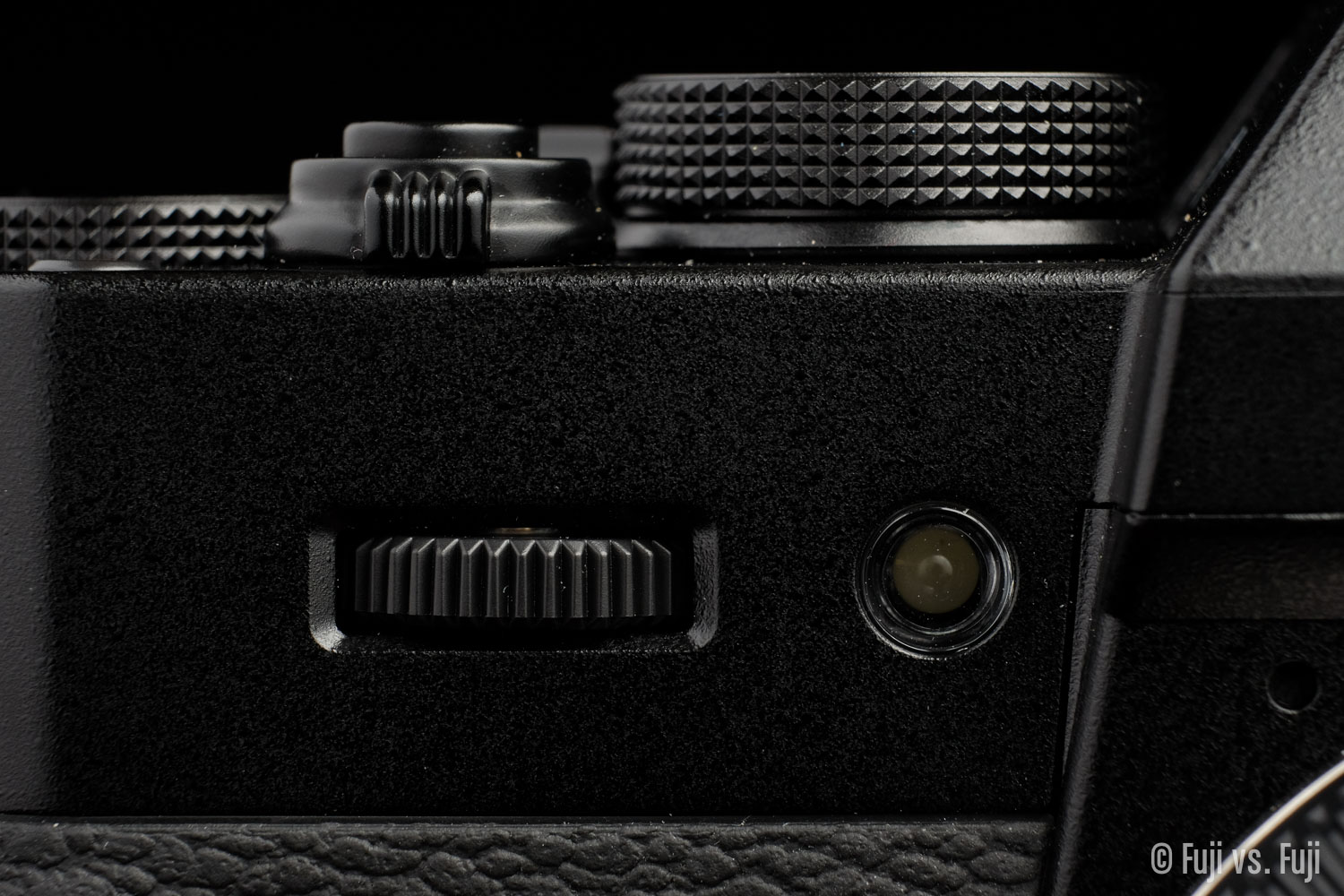 Fuji X-T10 vs. X-T1 vs. X-E2(S) — Fuji vs. Fuji